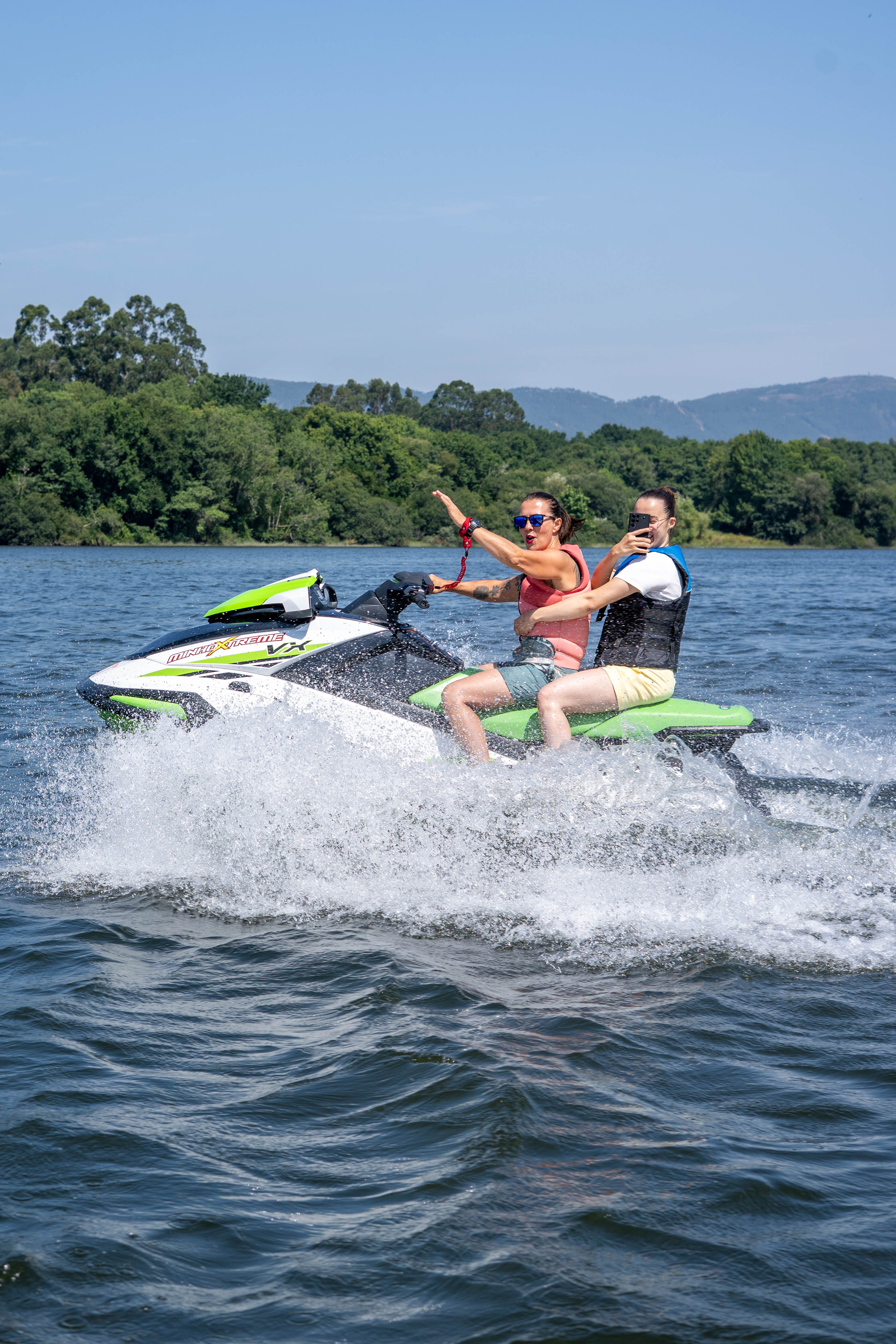 Jetski no Rio Minho