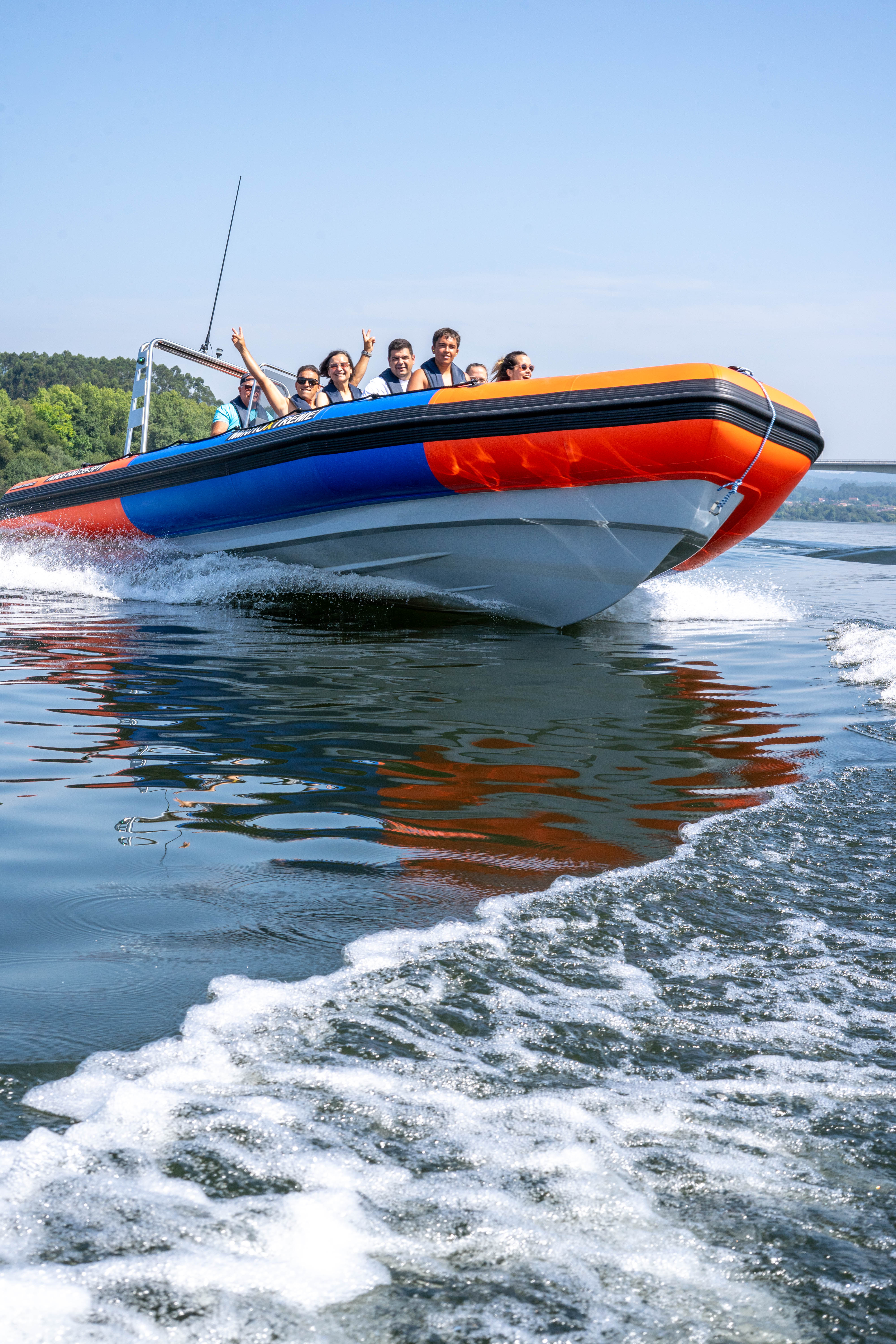 Passeio de Speedboat no Rio Minho